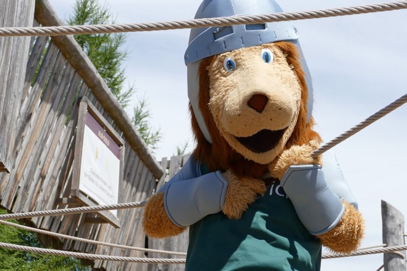 Alberich auf dem ALB-GOLD-Spielplatz
